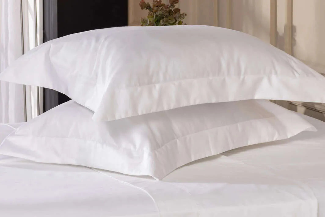 Jogo de Cama King Combo White - Fronha Faixa Cinza 2